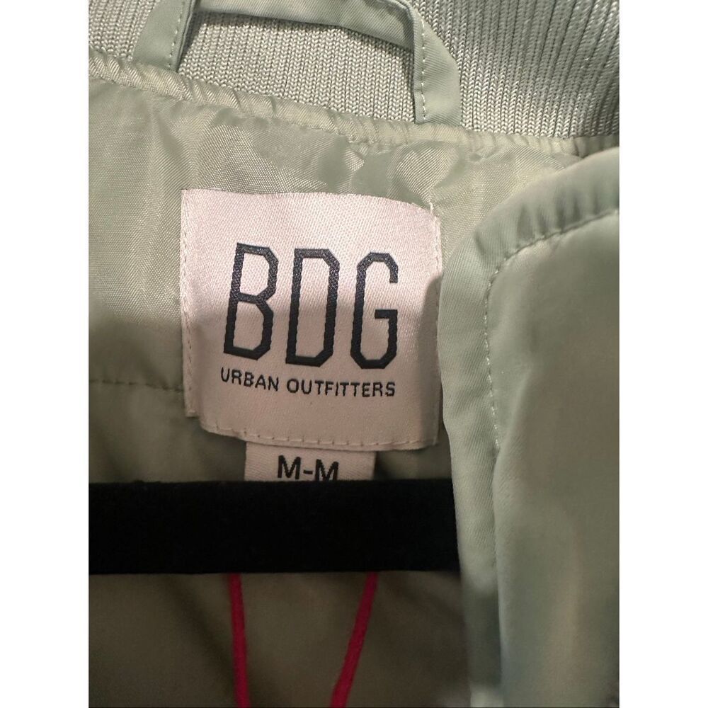 BDG Urban Outfitters Elton Bomber Jacket Green Ruched Sleeve Cropped M, NWT - Picture 7 of 10